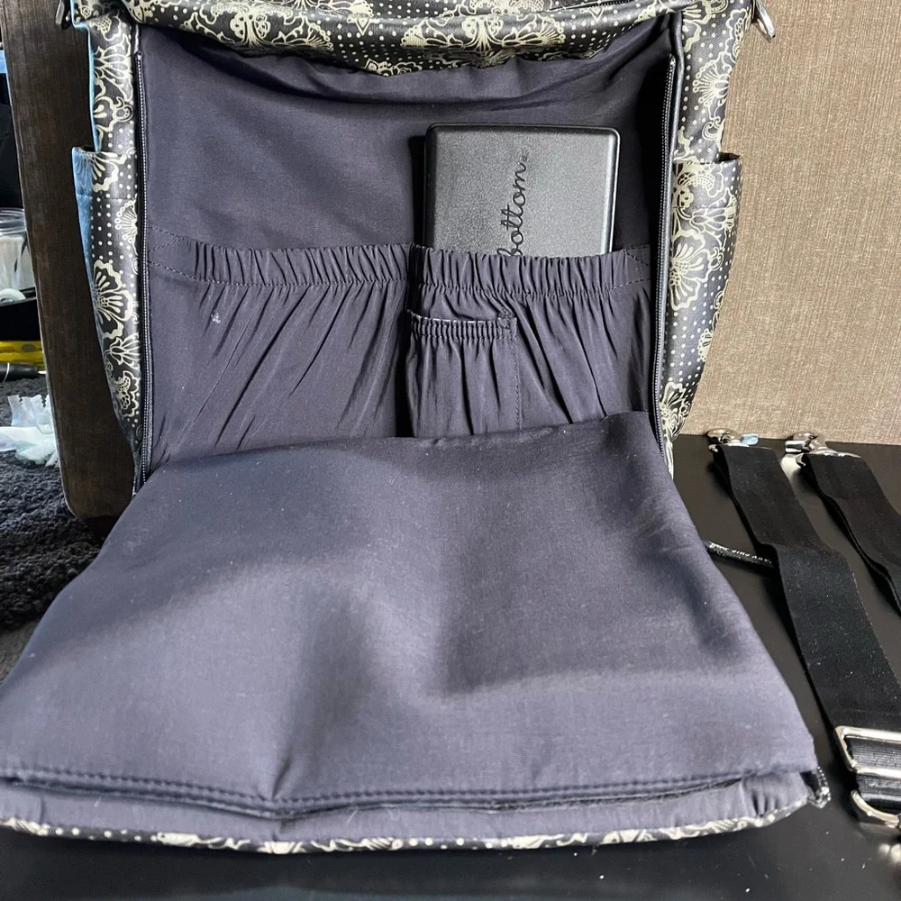 Petunia Pickle Bottom Boxy Backpack Diaper Bag